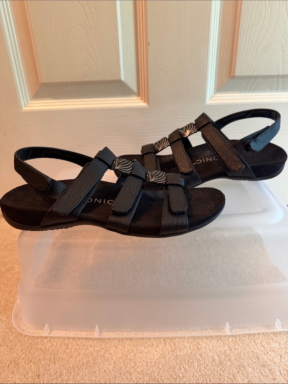 Vionic Black Adjustable Comfort Slingback Sandal